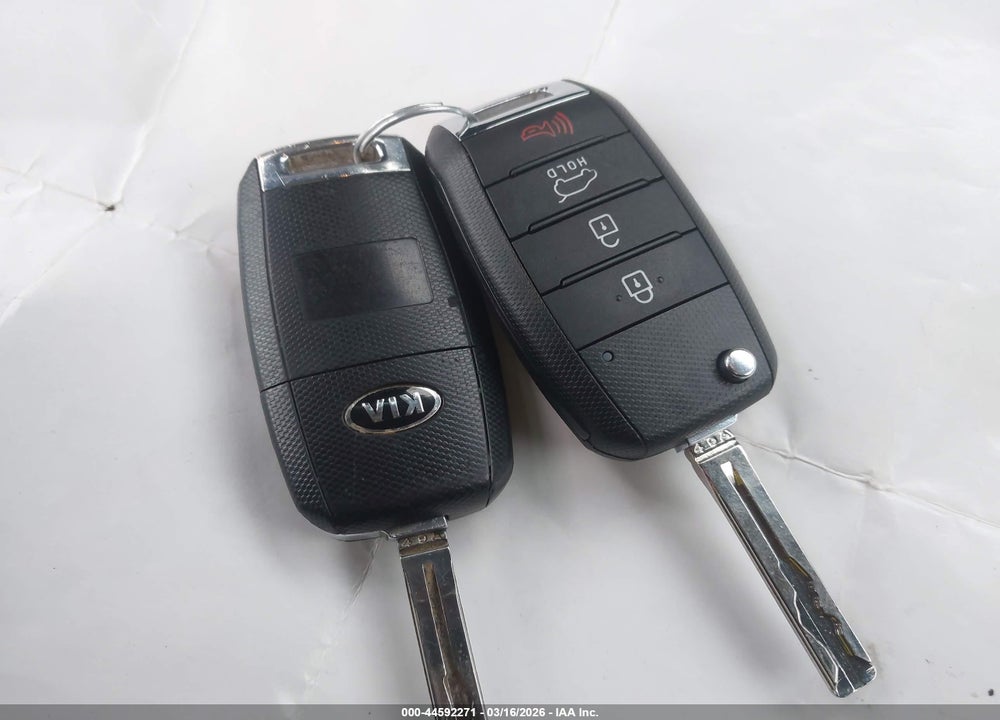 2015 KIA SOUL VIN: KNDJN2A2XF7143717