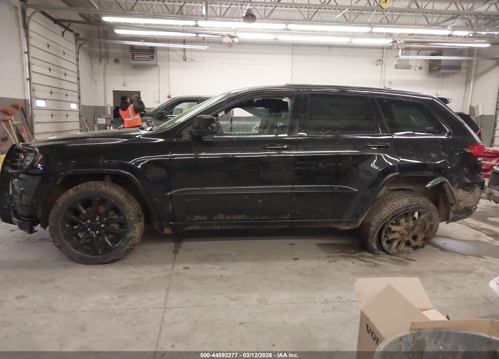 2019 JEEP GRAND CHEROKEE ALTITUDE 4X4 VIN: 1C4RJFAG8KC610880
