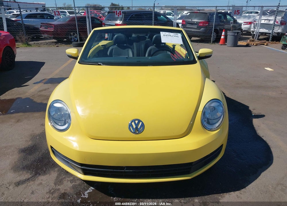 2014 VOLKSWAGEN BEETLE 2.5L VIN: 3VW5P7AT2EM800612