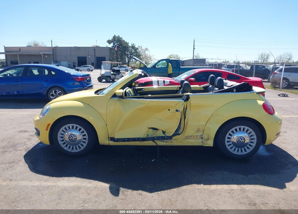 2014 VOLKSWAGEN BEETLE 2.5L VIN: 3VW5P7AT2EM800612