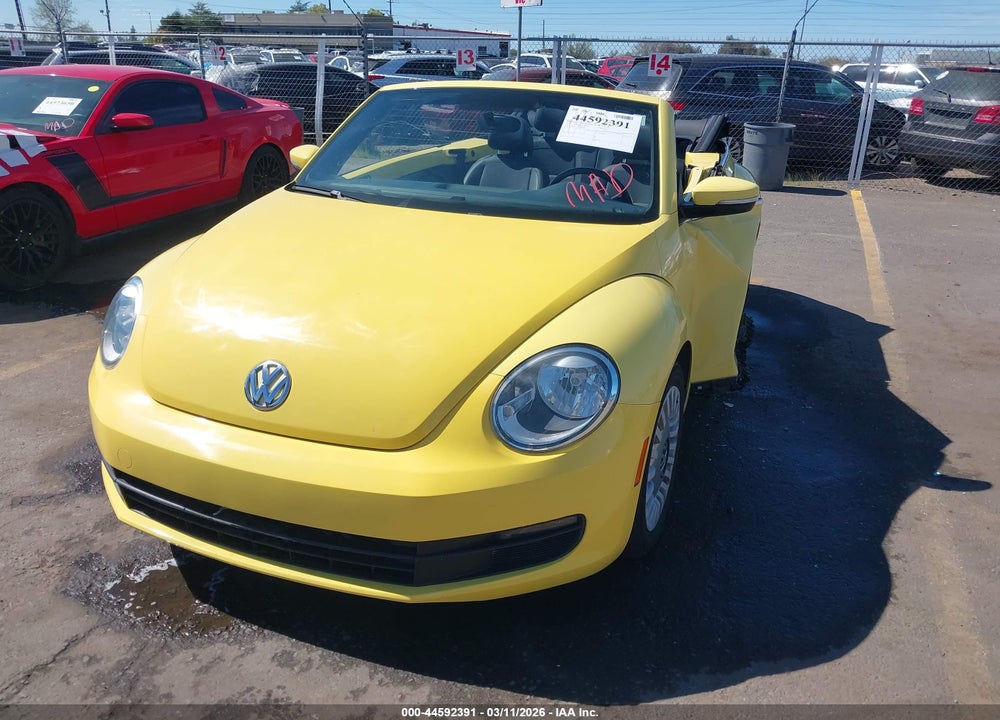 2014 VOLKSWAGEN BEETLE 2.5L VIN: 3VW5P7AT2EM800612