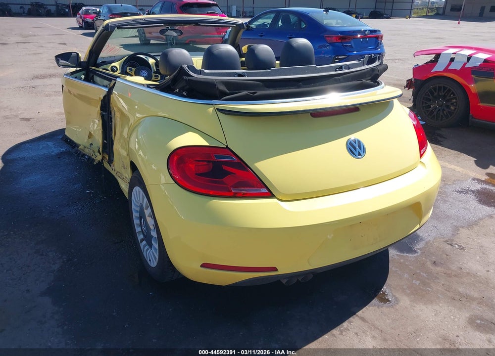 2014 VOLKSWAGEN BEETLE 2.5L VIN: 3VW5P7AT2EM800612