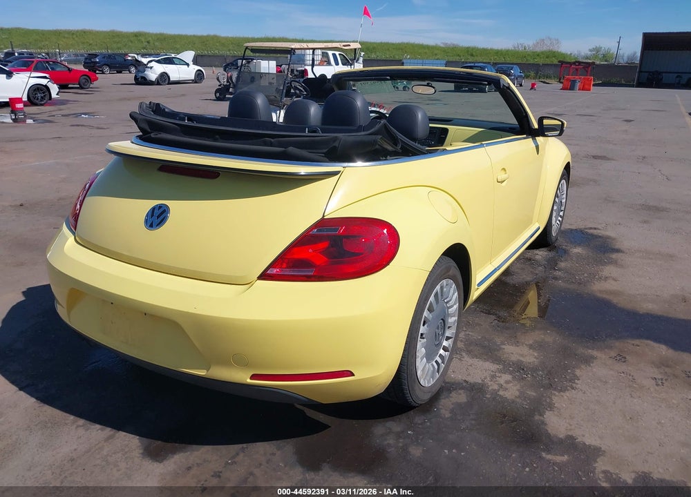 2014 VOLKSWAGEN BEETLE 2.5L VIN: 3VW5P7AT2EM800612