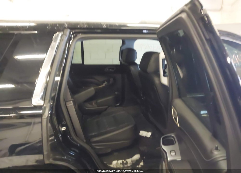 2015 GMC YUKON DENALI VIN: 1GKS2CKJ8FR503097