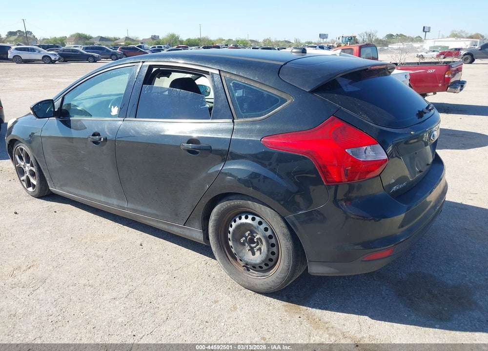 2013 FORD FOCUS SE VIN: 1FADP3K23DL279645
