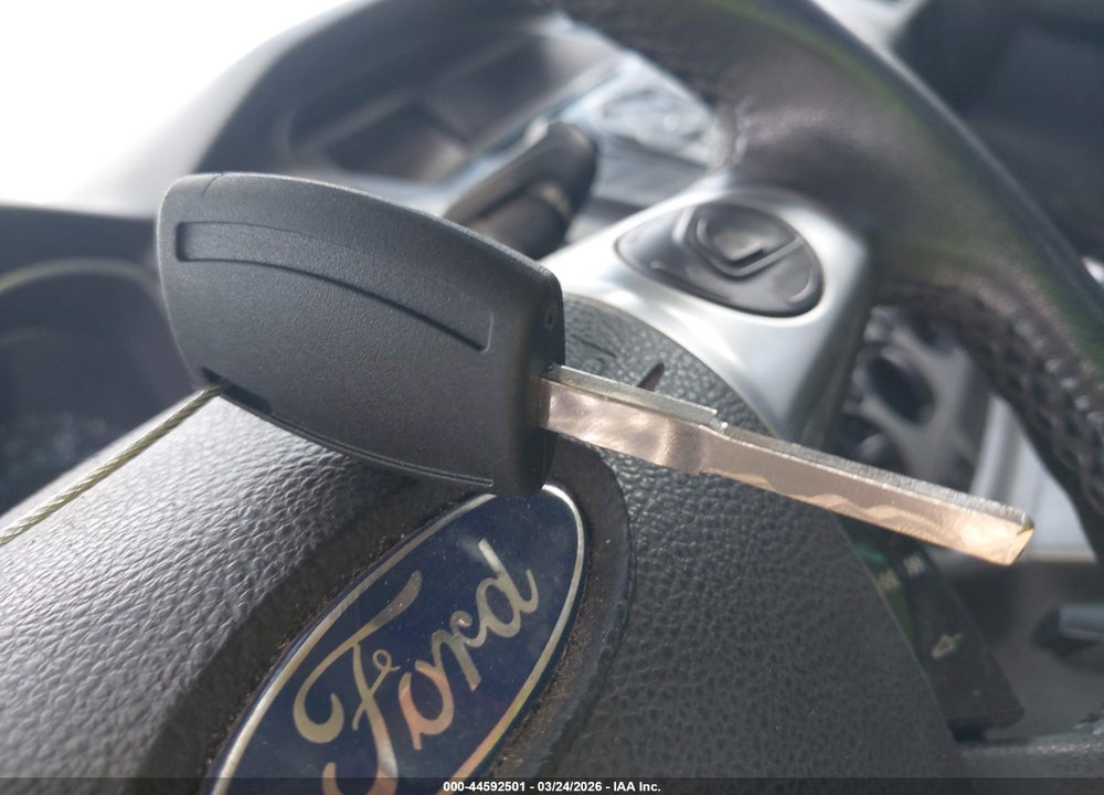 2013 FORD FOCUS SE VIN: 1FADP3K23DL279645