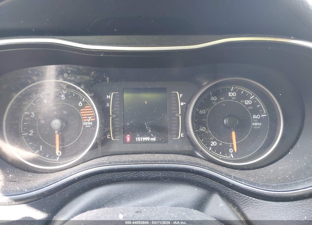 2019 JEEP CHEROKEE LATITUDE FWD VIN: 1C4PJLCB2KD388046