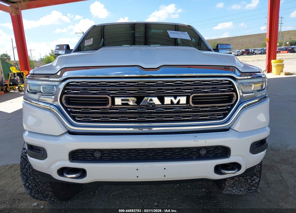 2019 RAM 1500 LIMITED  4X4 5'7 BOX VIN: 1C6SRFHT9KN871394