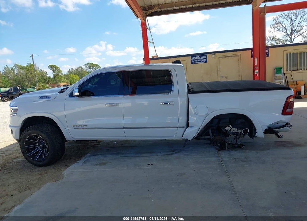 2019 RAM 1500 LIMITED  4X4 5'7 BOX VIN: 1C6SRFHT9KN871394