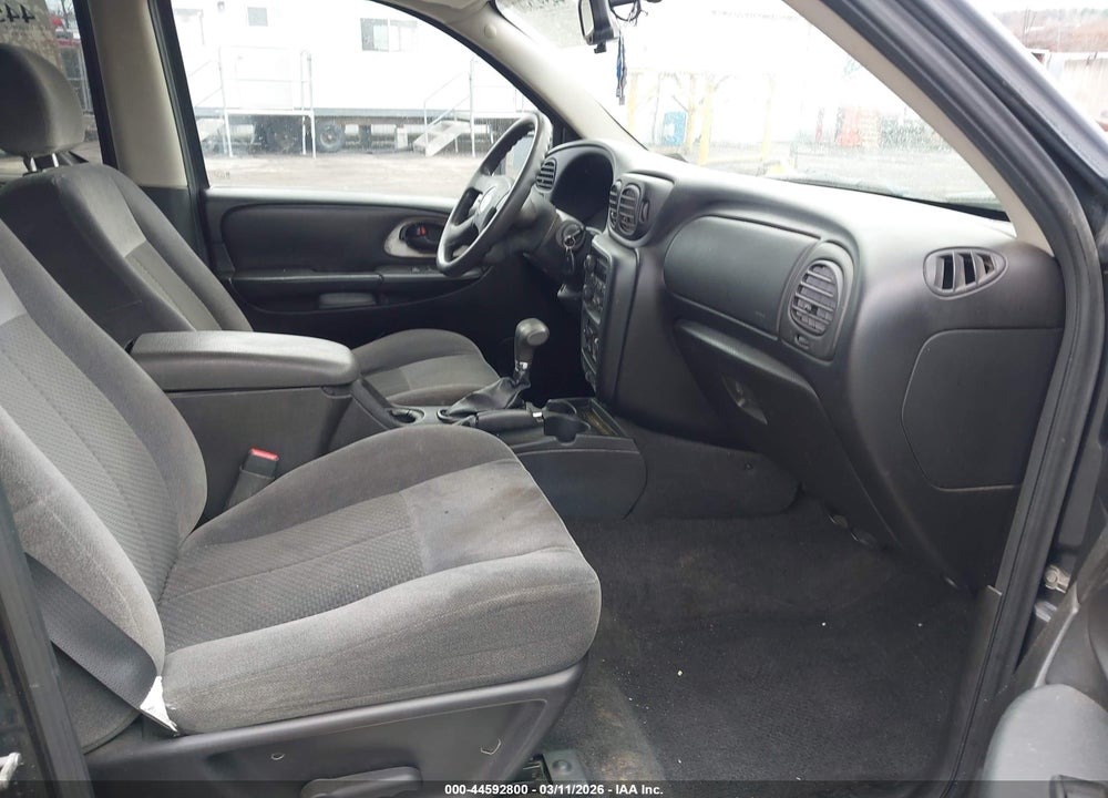 2008 CHEVROLET TRAILBLAZER LT VIN: 1GNDT13SX82224315