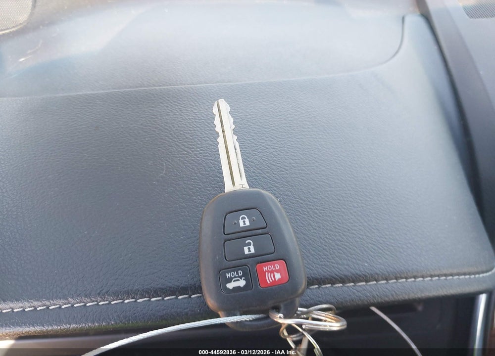 2016 TOYOTA CAMRY LE VIN: 4T1BF1FK0GU999532