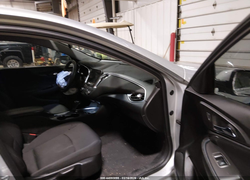 2019 CHEVROLET MALIBU LT VIN: 1G1ZD5ST9KF204689