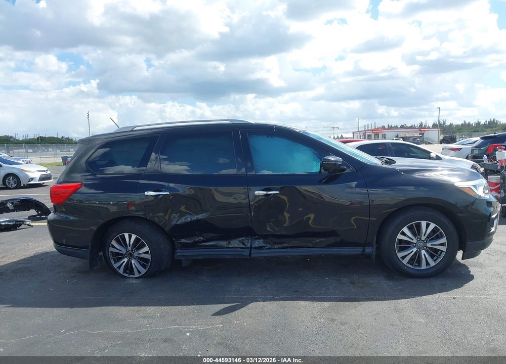 2017 NISSAN PATHFINDER SL VIN: 5N1DR2MN7HC609262