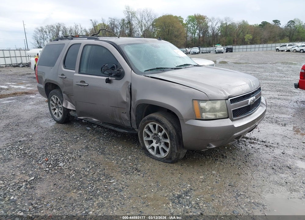2011 CHEVROLET TAHOE LS VIN: 1GNSCAE05BR143742