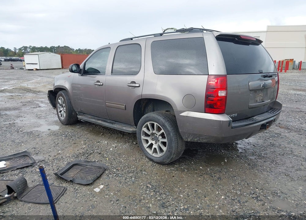 2011 CHEVROLET TAHOE LS VIN: 1GNSCAE05BR143742