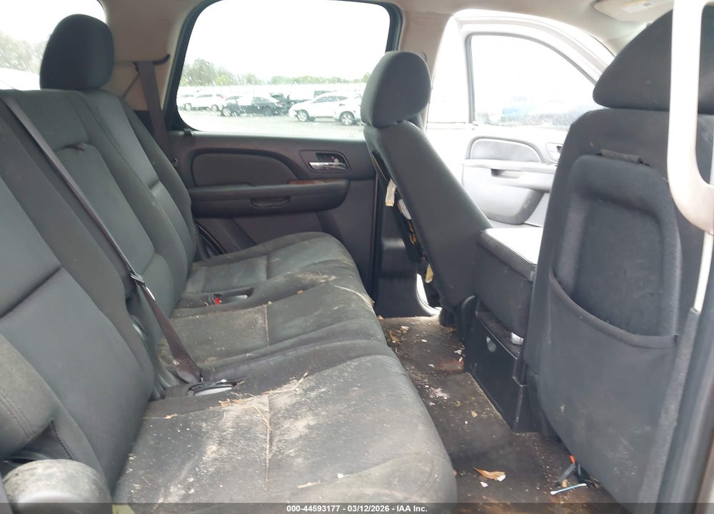 2011 CHEVROLET TAHOE LS VIN: 1GNSCAE05BR143742