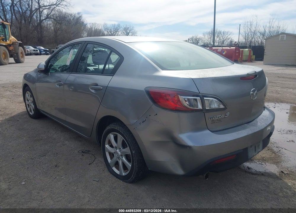 2011 MAZDA 3 I TOURING VIN: JM1BL1VF0B1386564