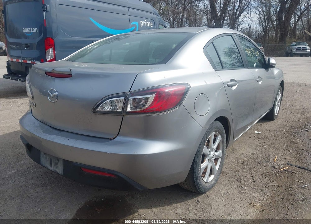 2011 MAZDA 3 I TOURING VIN: JM1BL1VF0B1386564
