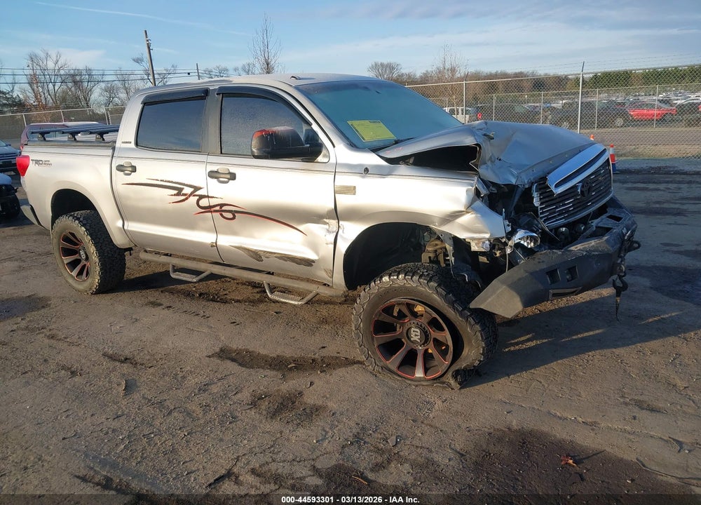 2010 TOYOTA TUNDRA LIMITED 5.7L V8 VIN: 5TFHW5F14AX130936