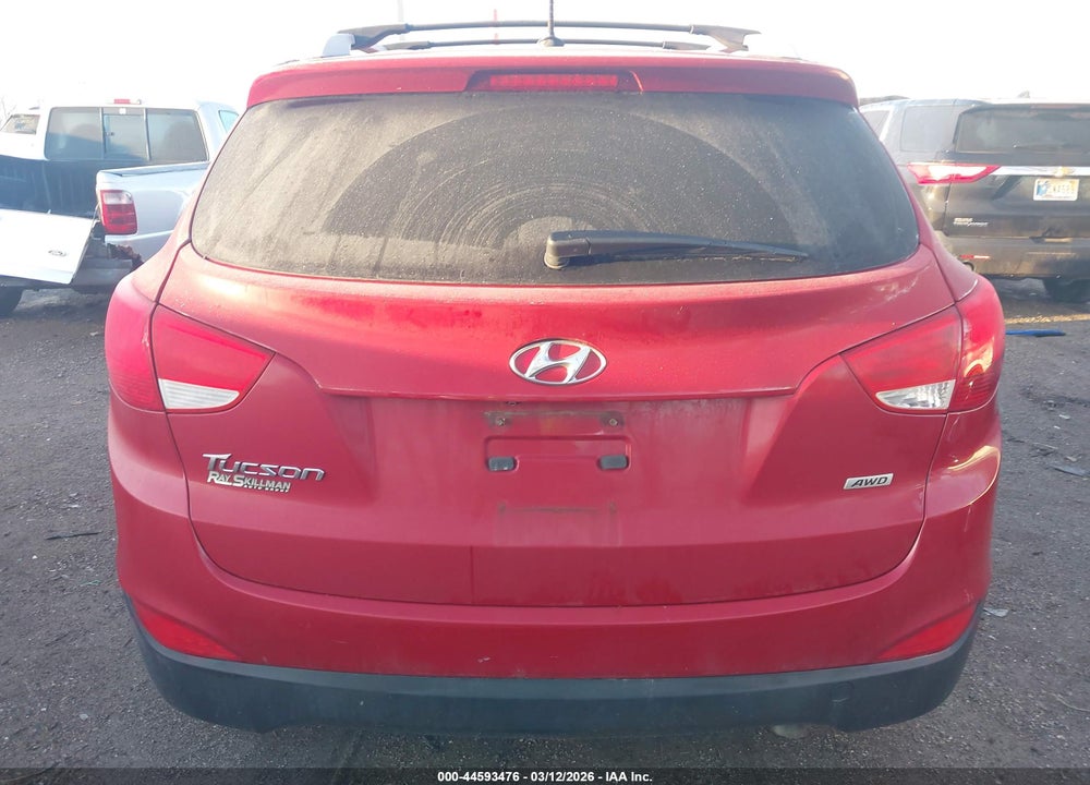 2015 HYUNDAI TUCSON SE VIN: KM8JUCAG2FU044004