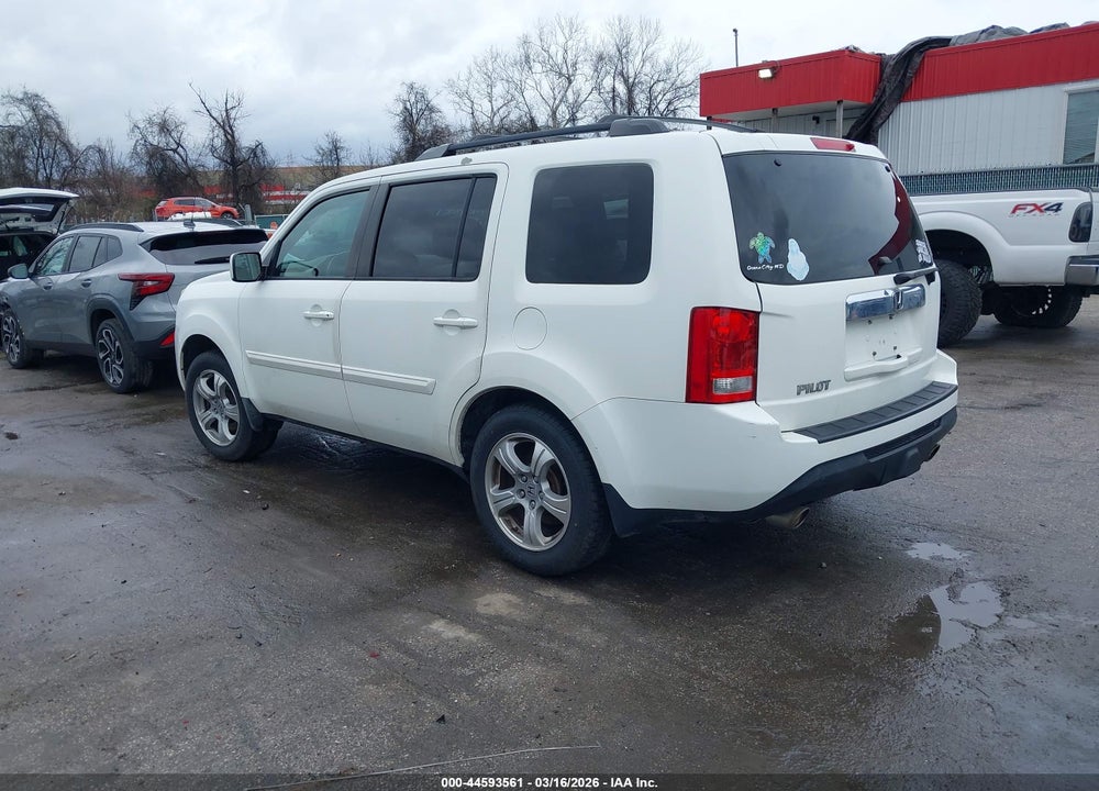 2013 HONDA PILOT EX-L VIN: 5FNYF3H71DB026036