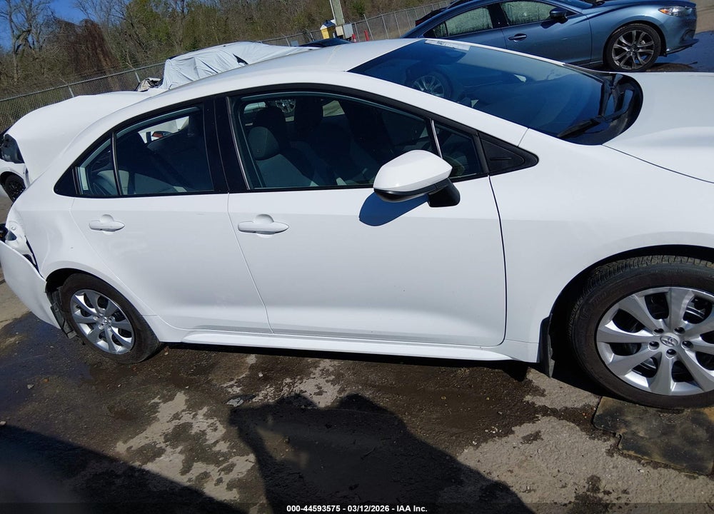 2024 TOYOTA COROLLA LE VIN: 5YFB4MDE1RP221636
