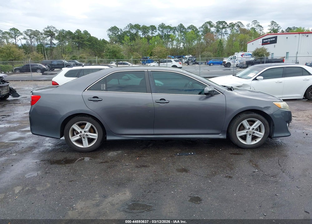 2014 TOYOTA CAMRY SE VIN: 4T1BF1FK1EU321773
