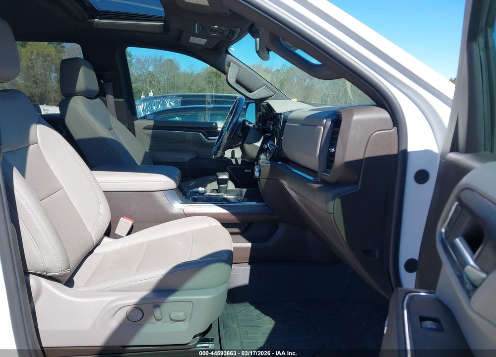 2024 GMC SIERRA 1500 4WD  SHORT BOX SLT VIN: 3GTUUDED1RG175309