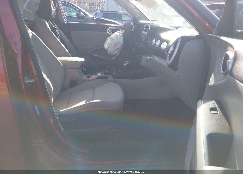 2020 KIA SOUL LX VIN: KNDJ23AU8L7080189