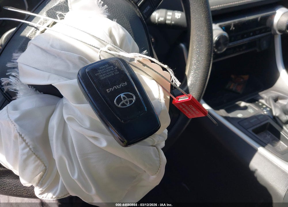 2022 TOYOTA RAV4 XLE VIN: 2T3W1RFVXNC198167