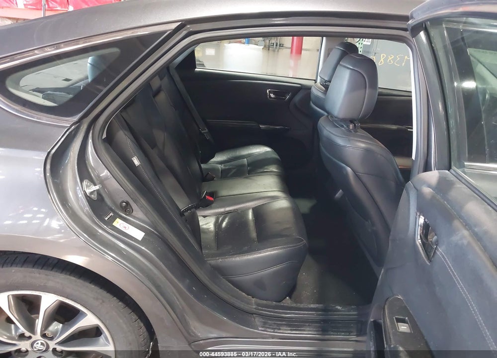 2018 TOYOTA AVALON HYBRID XLE PREMIUM VIN: 4T1BD1EB1JU060744