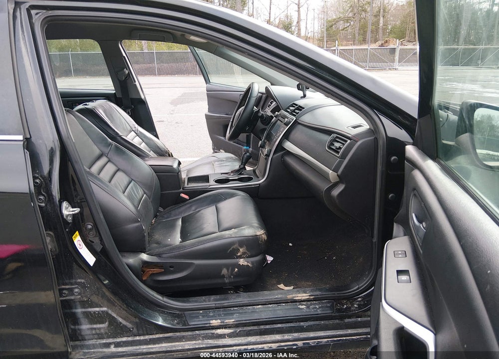 2015 TOYOTA CAMRY SE VIN: 4T1BF1FK1FU076605