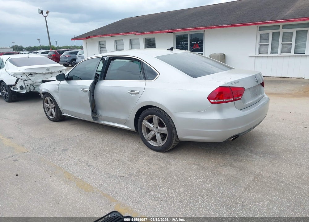 2013 VOLKSWAGEN PASSAT 2.5L SE VIN: 1VWBP7A32DC045920