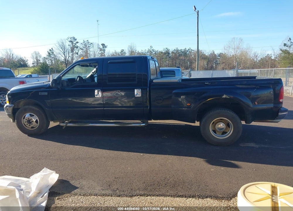 2002 FORD F-350 LARIAT/XL/XLT VIN: 1FTWW32S92EB20023