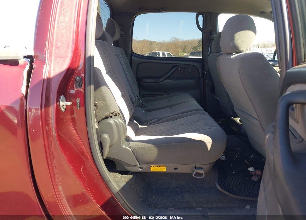 2006 TOYOTA TUNDRA SR5 V8 VIN: 5TBDT44176S526448