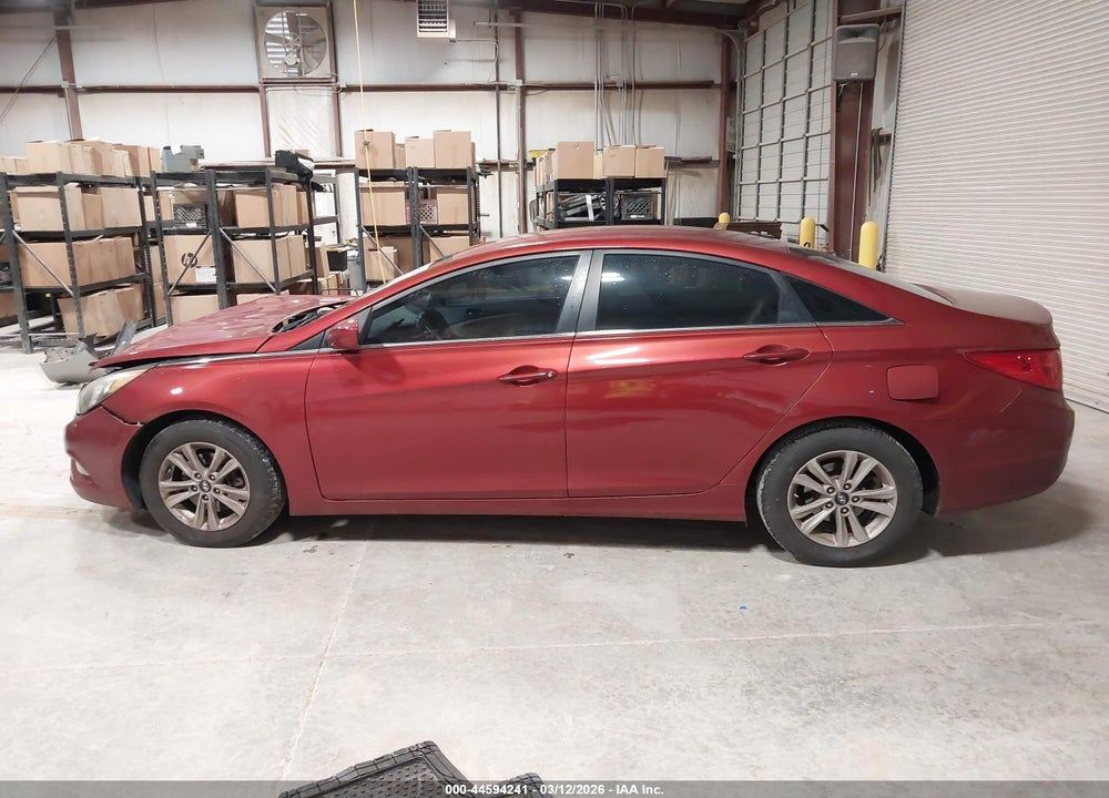 2013 HYUNDAI SONATA GLS VIN: 5NPEB4AC0DH732489
