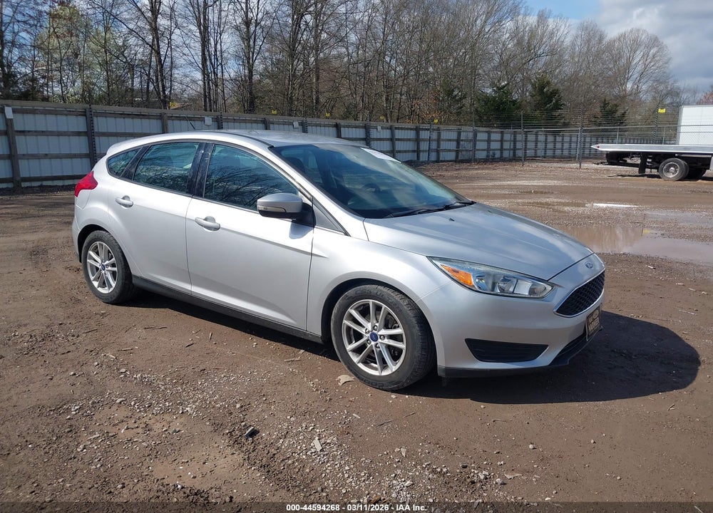 2015 FORD FOCUS SE VIN: 1FADP3K27FL250622