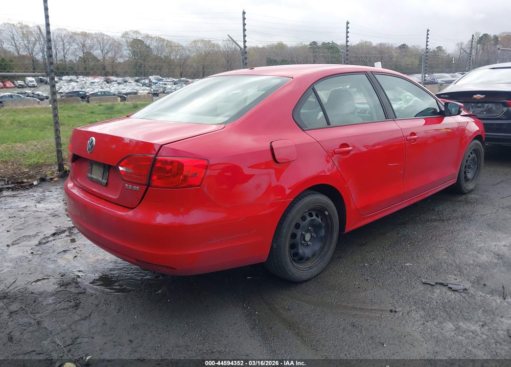 2011 VOLKSWAGEN JETTA 2.5L SE VIN: 3VWDX7AJ5BM394606