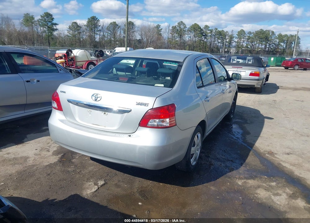 2010 TOYOTA YARIS VIN: JTDBT4K39A1373063