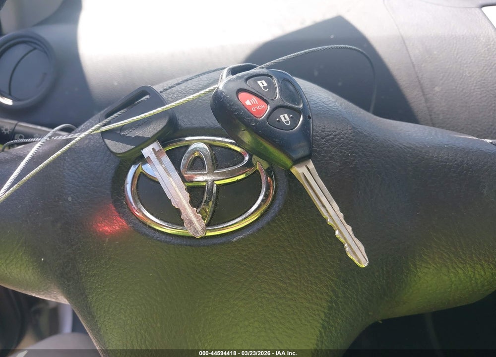 2010 TOYOTA YARIS VIN: JTDBT4K39A1373063