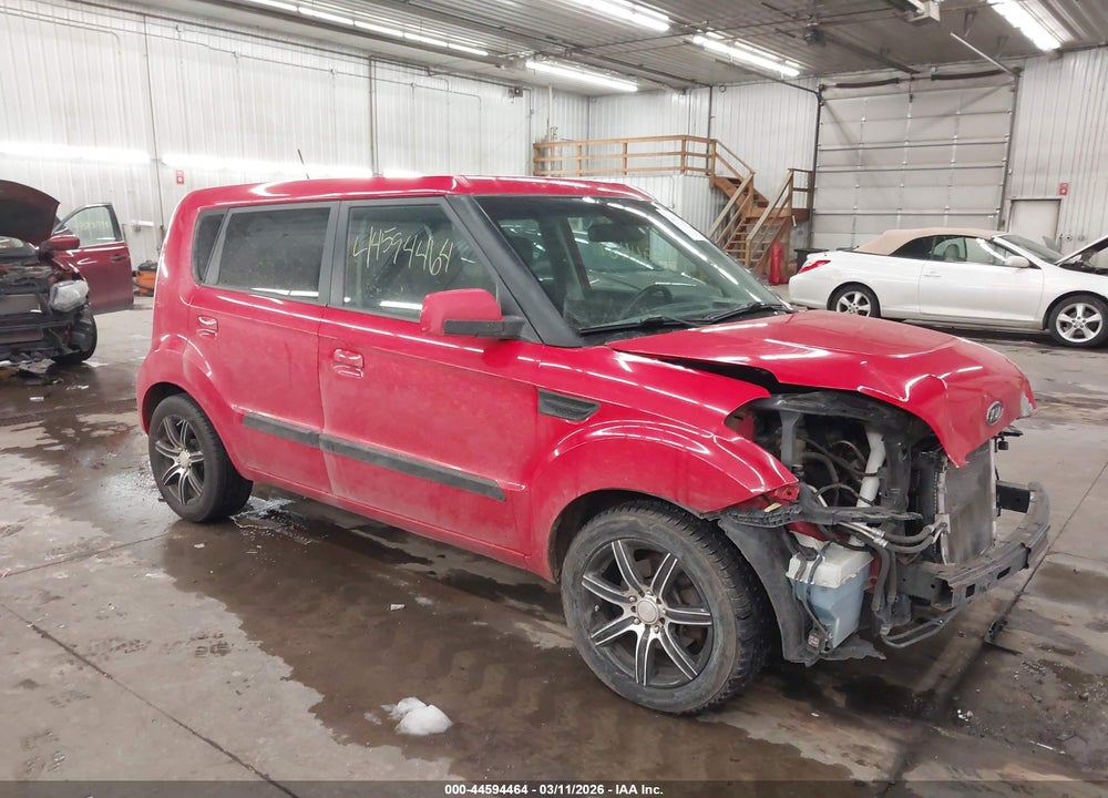 2010 KIA SOUL + VIN: KNDJT2A21A7068341