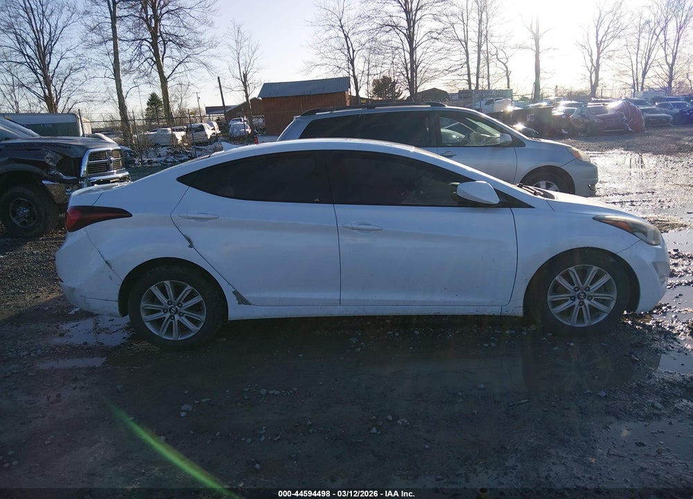 2015 HYUNDAI ELANTRA SE VIN: 5NPDH4AE0FH592877