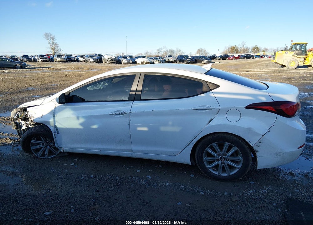 2015 HYUNDAI ELANTRA SE VIN: 5NPDH4AE0FH592877