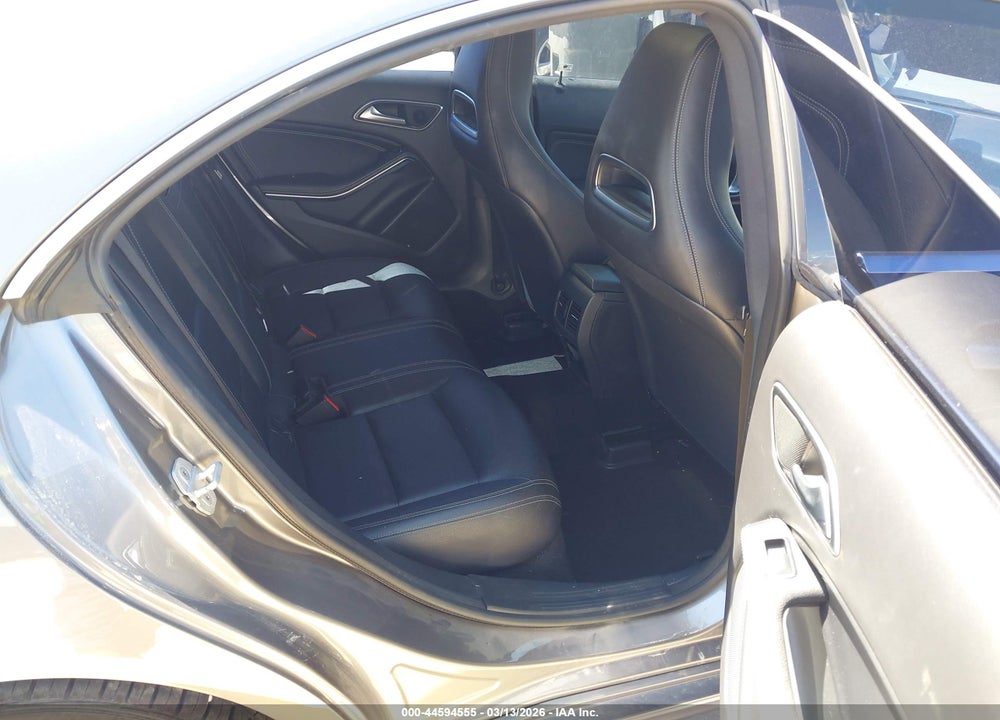 2016 MERCEDES-BENZ CLA 250 VIN: WDDSJ4EB1GN368892