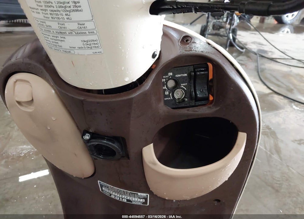 2018 HONDA NCW50 VIN: JH2AF7712JK201373