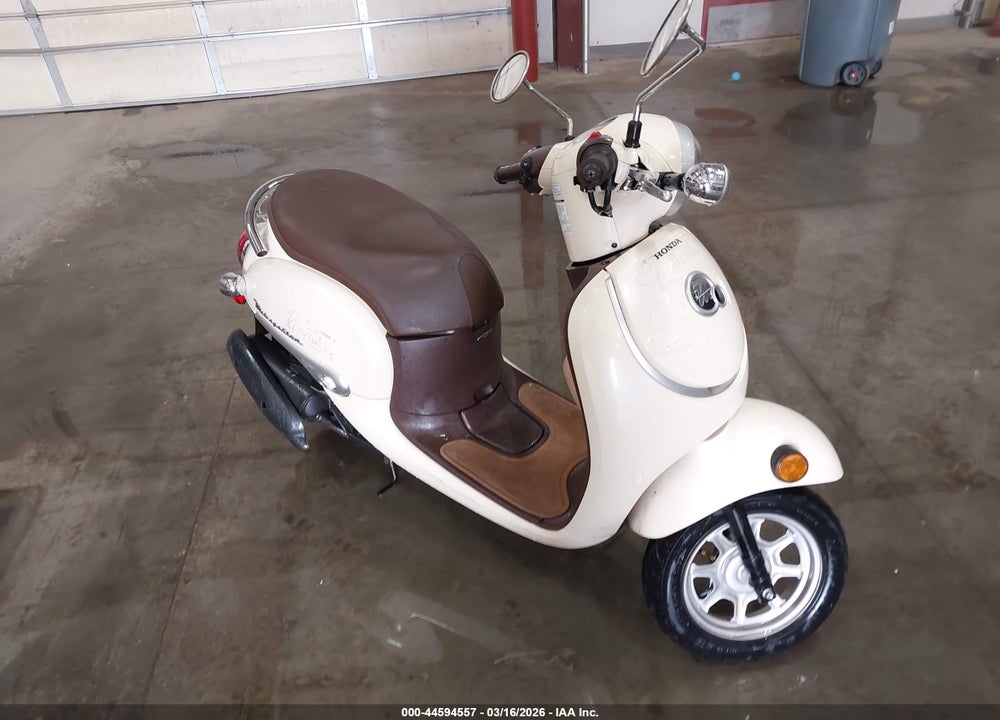 2018 HONDA NCW50 VIN: JH2AF7712JK201373