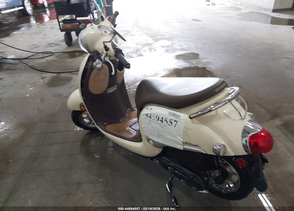 2018 HONDA NCW50 VIN: JH2AF7712JK201373