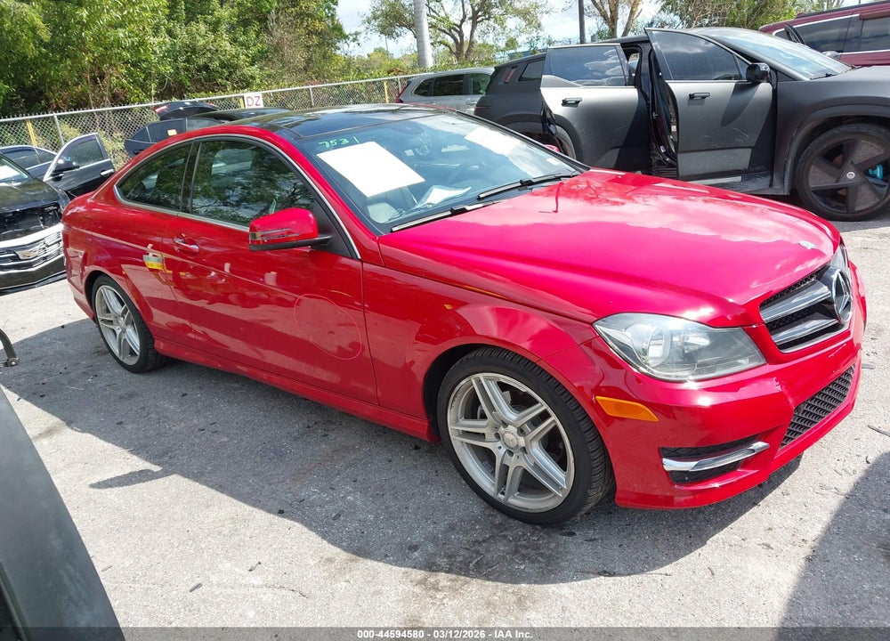 2014 MERCEDES-BENZ C 250 VIN: WDDGJ4HB3EG203705