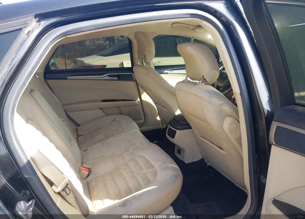 2014 FORD FUSION SE VIN: 1FA6P0H70E5397393