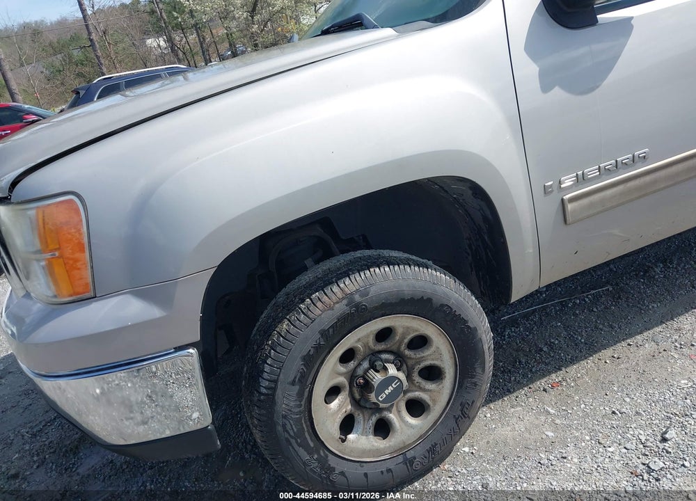 2008 GMC SIERRA 1500 SL VIN: 3GTEC13C58G102278